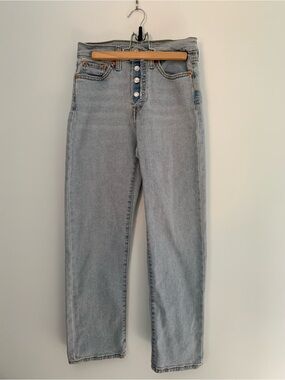 Levi’s Wedgie Straight Stretch Denim Jeans